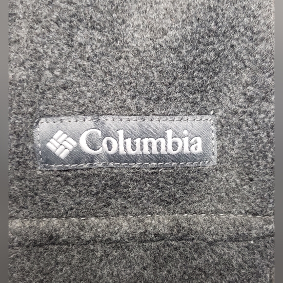 SOLD- Boys Columbia Fleece Jacket - Picture 3 of 4